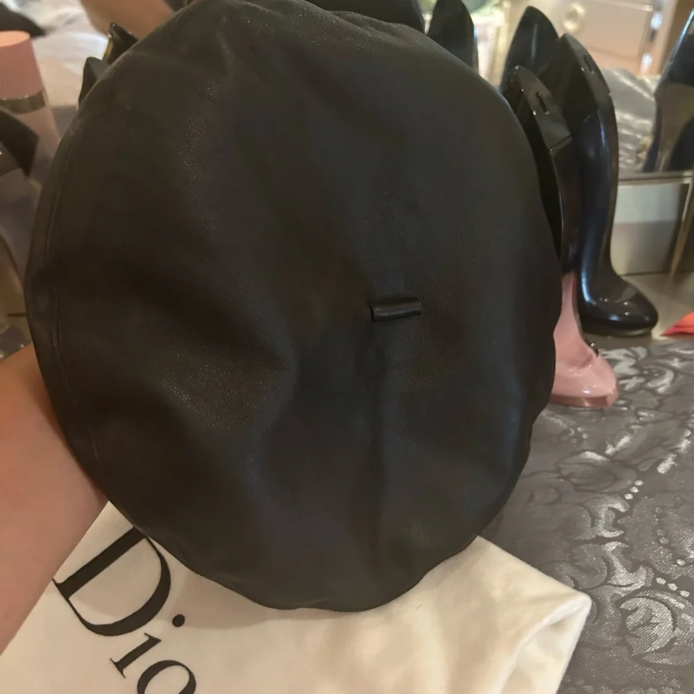 Dior Vintage Lambskin Leather Beret Logo Black Cap w/Dior Bag, Hat Box & Pillow! - Picture 15 of 17